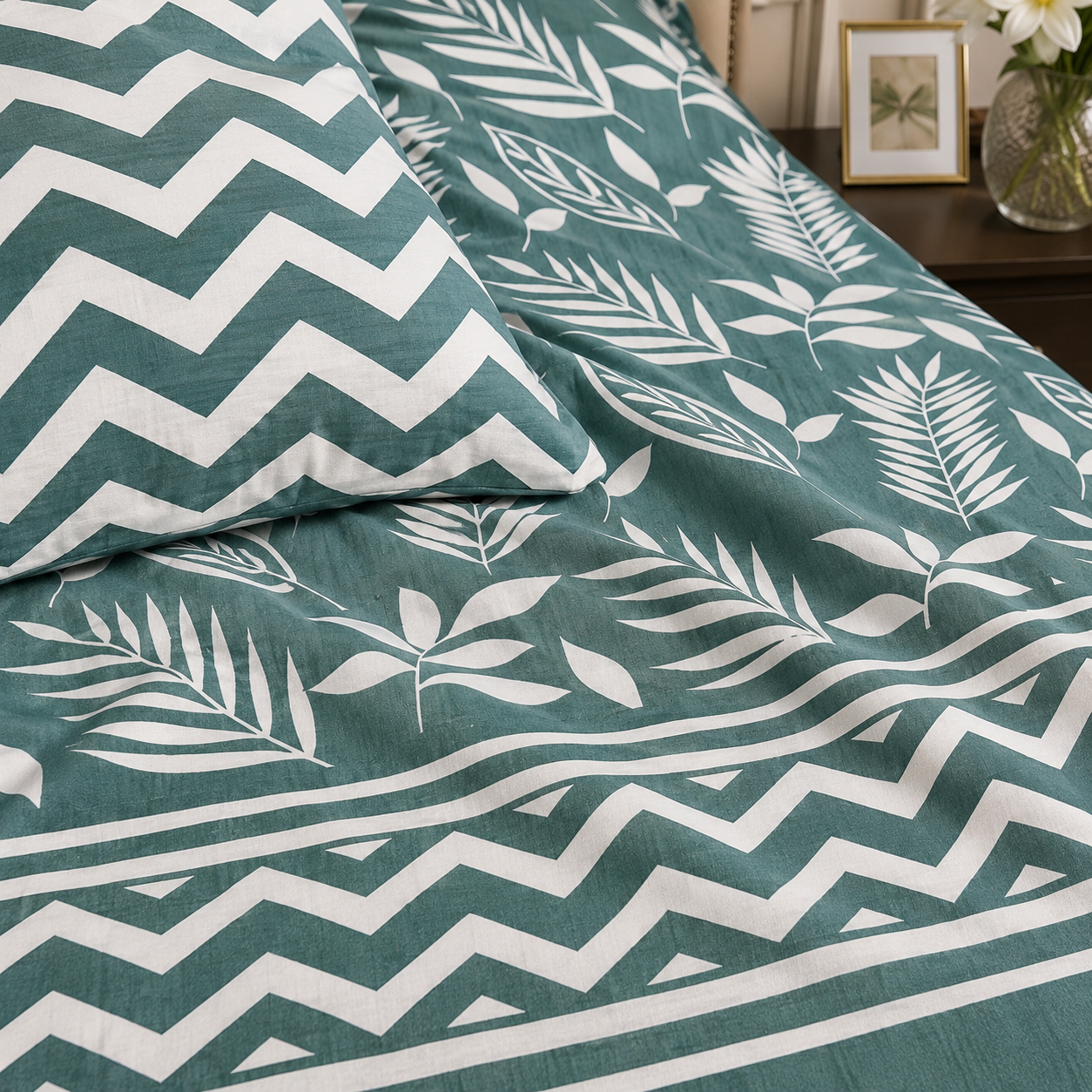 Emerald Leaf Chevron Cotton Bedsheet Set – 3 Pcs